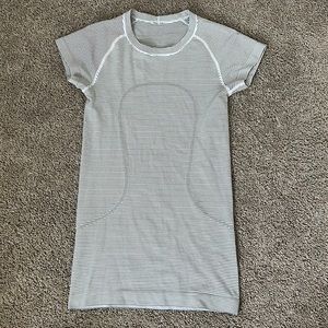 Swiftly Tech Short-Sleeve Shirt 2.0